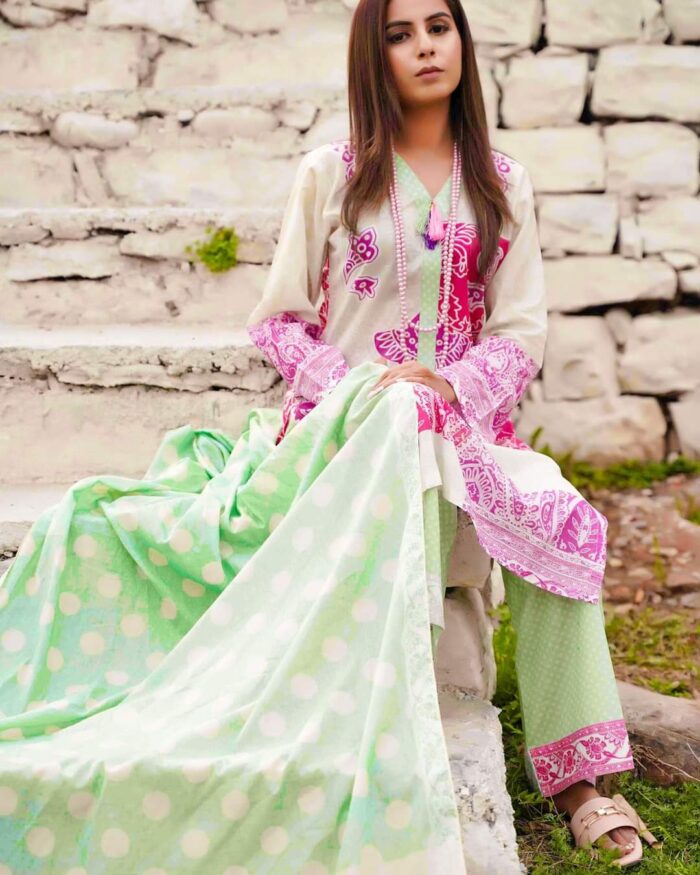 lawn 3 piece - Image 3