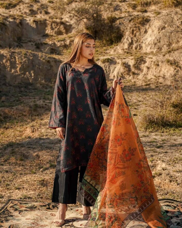 Jacquard 2 piece - Image 1